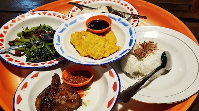Photos of RESTO & TAMAN BERMAIN DAPOER KEBUN