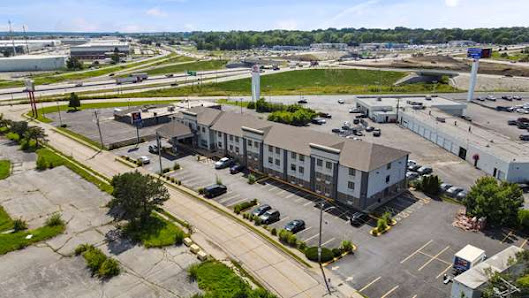 Comfort Inn & Suites St. Louis-Hazelwood - Hazelwood, Missouri