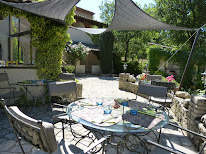 Le Rocher des Abeilles à Saint-Martin-de-Castillon