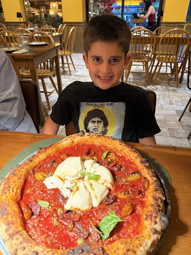 Βασ. Κωνσταντίνου 43, Βάρη 166 72