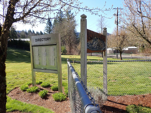 Chelatchie Cemetery Gallery - United States
