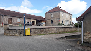 Photo n°1 de La Poste Agence Communale à Saillenard (Poste)