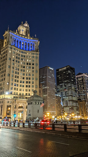 401 North Michigan Avenue Parking - Thumbnail