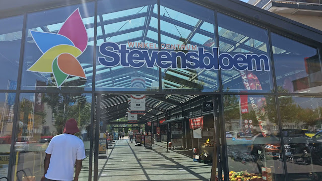 Beoordelingen van Winkelcentrum de Stevensbloem in Leiden - Winkelcentrum