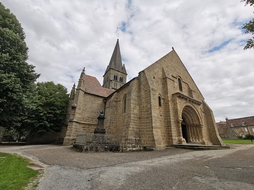 Église Saint-Georges / Presbytère