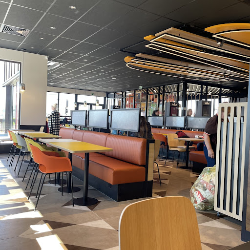 Photo 5 - Burger King