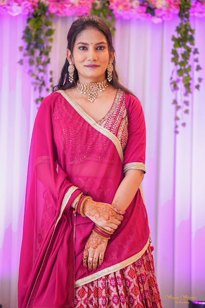 SR MAKEUP STUDIO & ACADEMY BY SHITAL