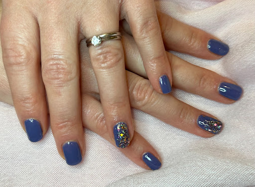 Nailsbyzee - Visual