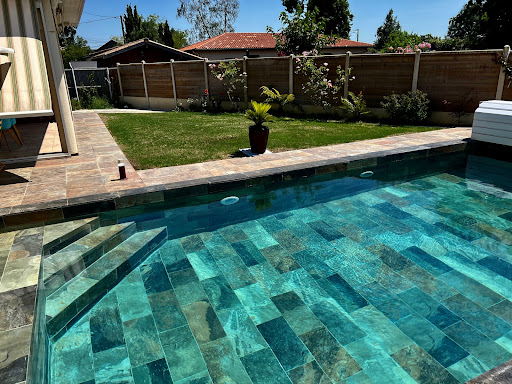 Photo de FM PISCINES à Bordeaux (33000;33100;33200;33300;33800)