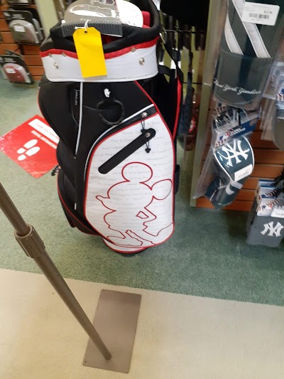 golfers-warehouse-sporting-goods-store-cranston-rhode-island