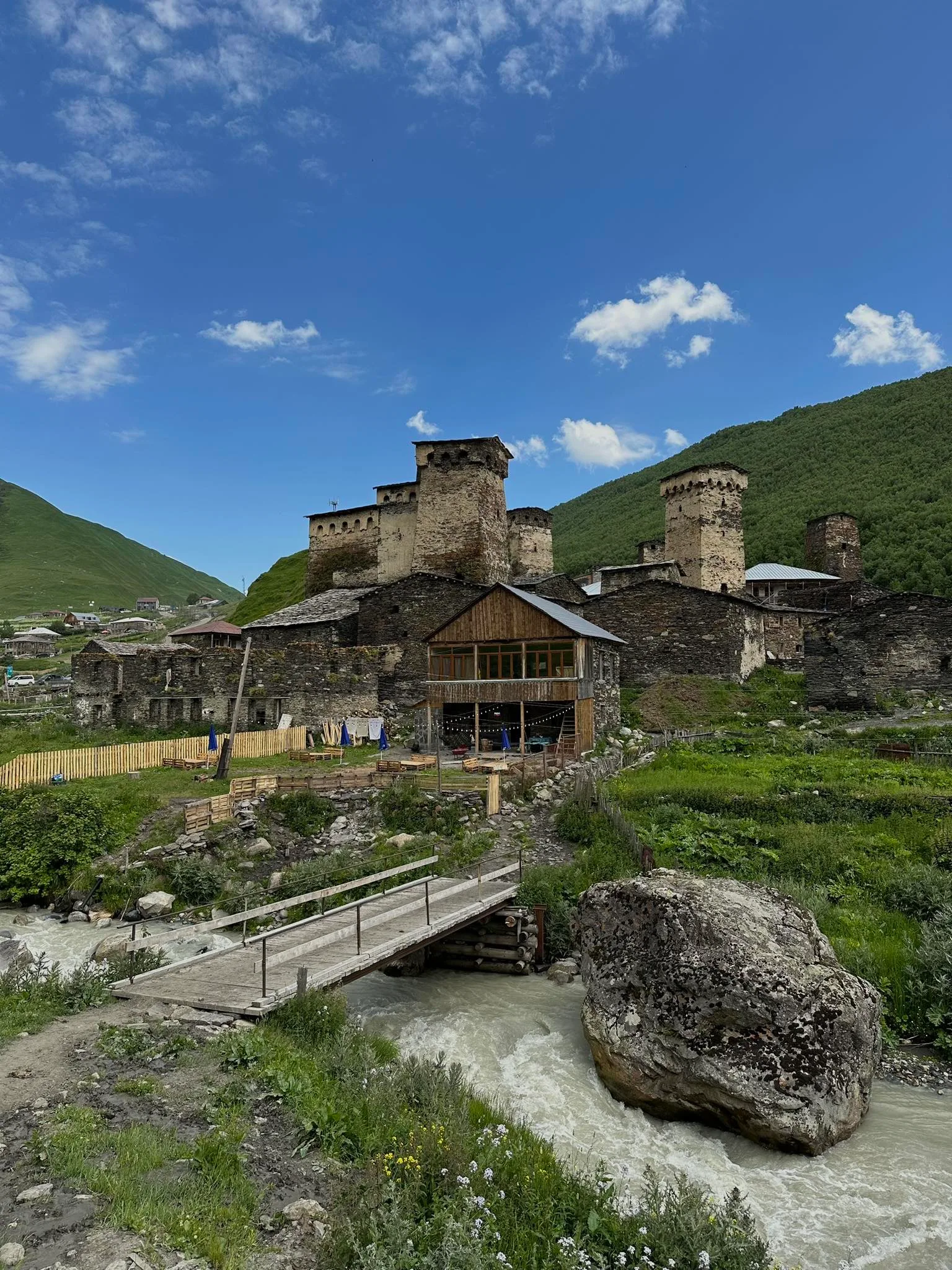 Divo hut