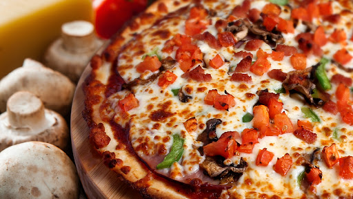 2 for 1 Family Pizza ???? Rosetown - Canada