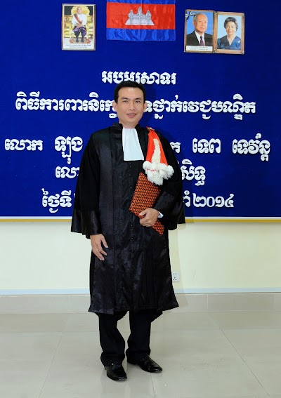 Photos of បន្ទប់ពិគ្រោះជម្ងឺវេជ្ជបណ្ឌិត អ៊ុច ចាន់ពិសិទ្ធ (Cabinet Med Dr Chanpiseth Uch)