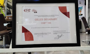 Photo n°25 de Studios D - Degaraby coiffeur mixte à Dinan (Salon de coiffure)