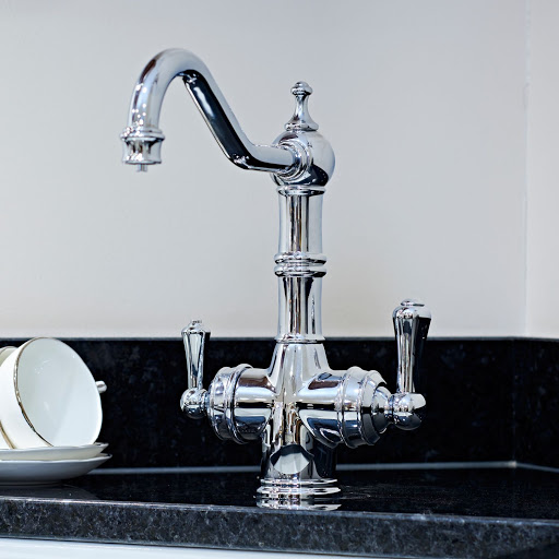 sinks-taps.com - Visual