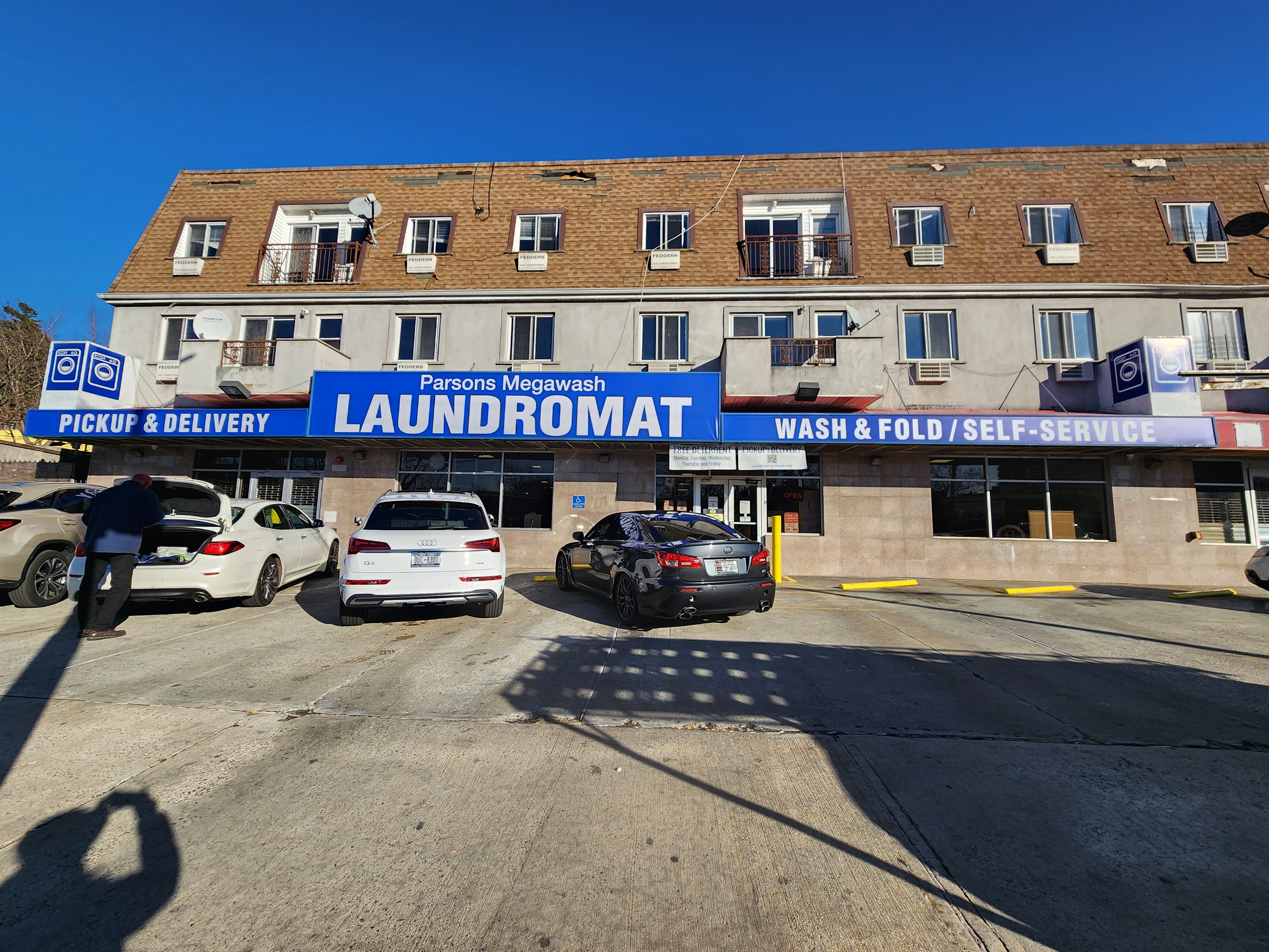 Self-service laundry at Parsons MegaWash Laundromat, Fresh Meadows, NY