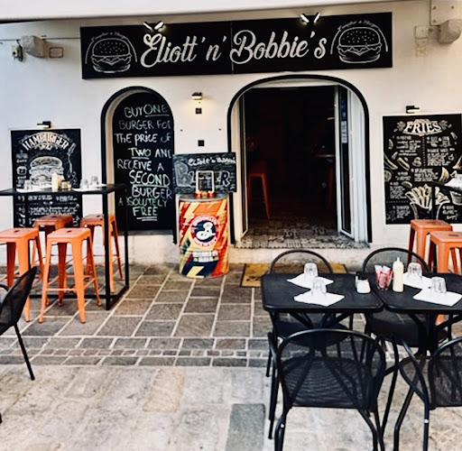 Eliott 'n' Bobbie's
