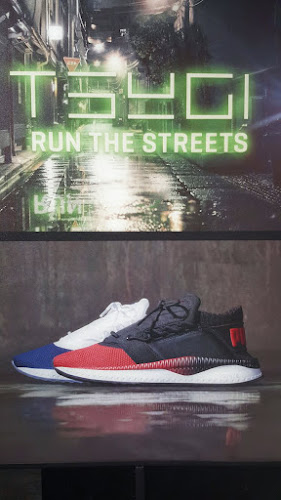 PUMA Store London Carnaby Phone number
