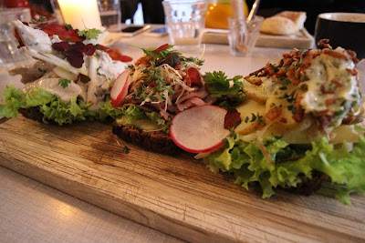 Photos of Caf&egrave; H&oslash;egs