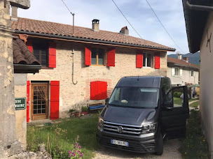 Photo n°6 de LH PEINTURE à Bellignat (Peintre en bâtiment)