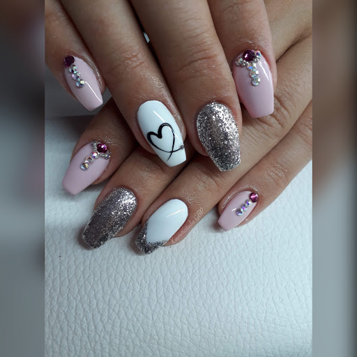 Kosmeticstudio Glamorous Beauty Palace SINCE 2012