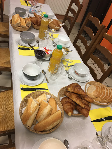 Photo de Camping Au Vert de L' Authie, accueil camping-car, piscine, étang de pêche ,bar brasserie à Auxi-le-Château (62390)