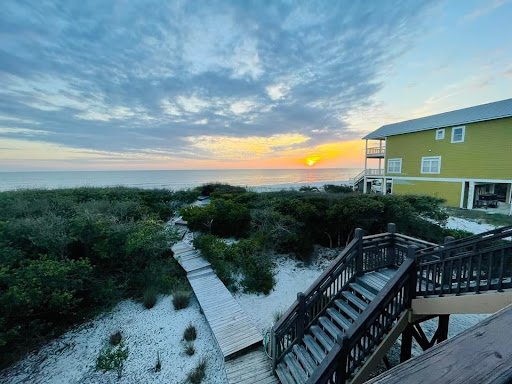 Big Swell Beach House - Thumbnail