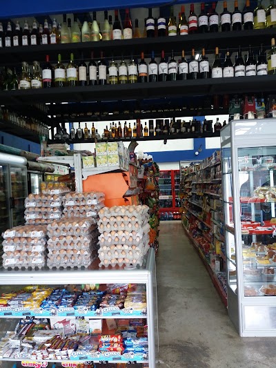 Photos of Distribuidora Cruz