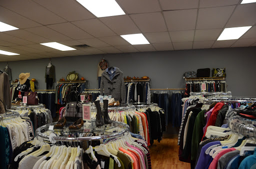 Castaways Consignment - Thumbnail
