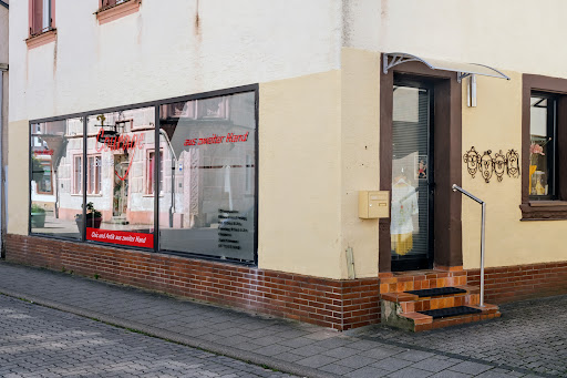 COURAGE BOUTIQUE - Chic und Antik aus zweiter Hand