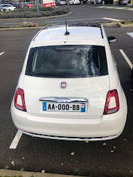 Photo n°15 de Carrefour Location à La Chapelle-Saint-Luc (Agence de location de fourgonnettes)