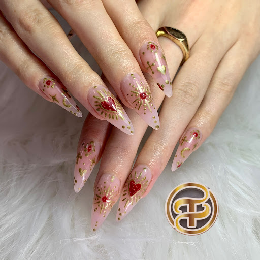 T&T Nails and Spa in Ayr