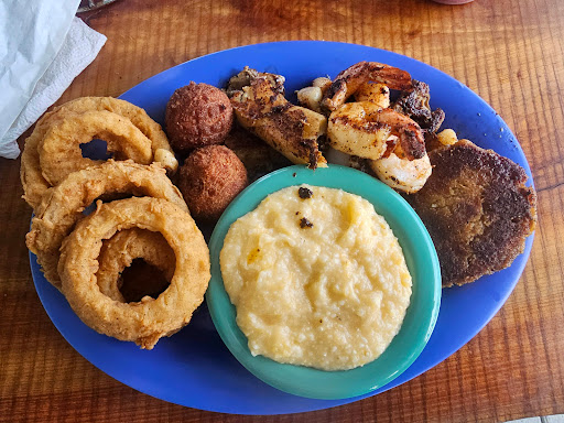 Family Coastal Restaurant Gallery - United States