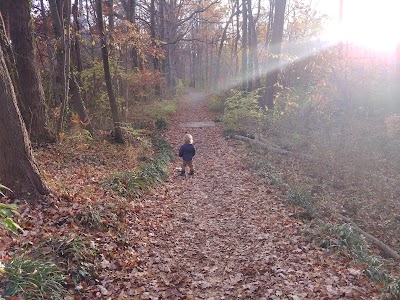 Lamarre Dr Trailhead