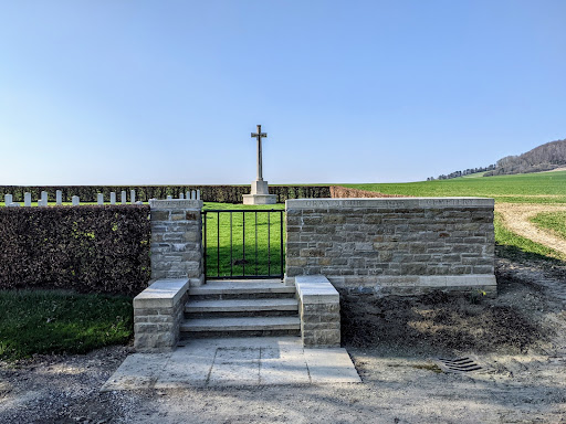 Grandcourt War Cemetery - Thumbnail