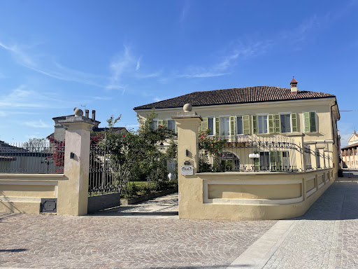Trattoria Toscanini Gallery - Italy