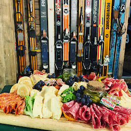 Photo n°1 de Snack du Bois de l'Ours à Arcs (Les (Restaurant de hamburgers)