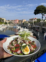 Photo n°5 de Restaurant Le Bar du port à Saint-Jean-Cap-Ferrat (Restaurant français)