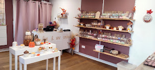 Photo n°3 de Lyn et une senteur artisan cirier à Bruille-lez-Marchiennes (Magasin de bougies)