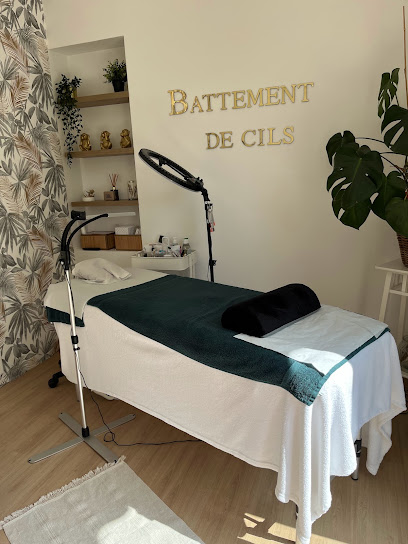BATTEMENT DE CILS