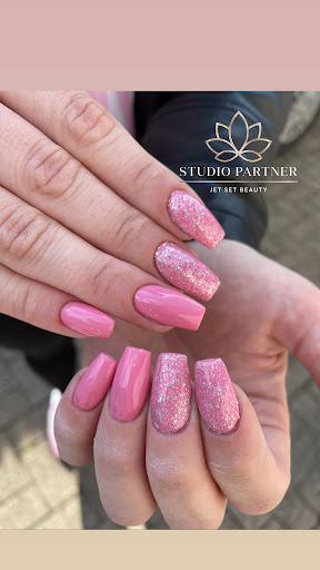 Daniela Gaus Nageldesign - Thumbnail