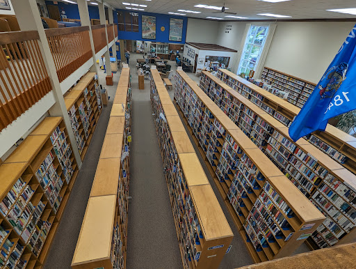 Door County Library - Sturgeon Bay Gallery - United States