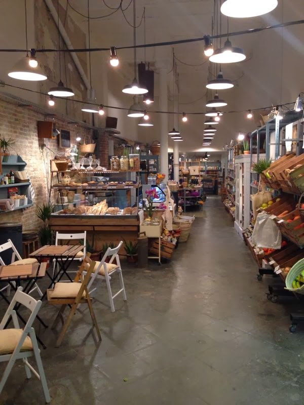 Woki Organic Market - Passeig Sant Joan