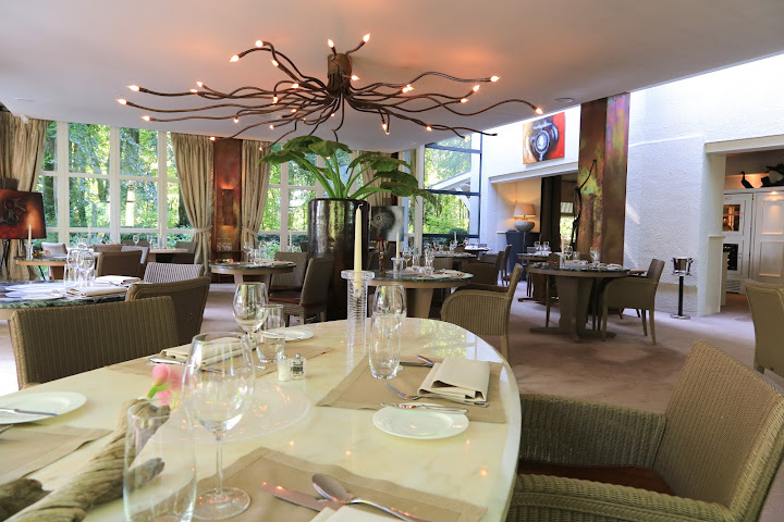 De Steenen Tafel by null