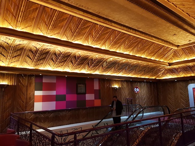 Gaumont Opéra (côté Capucines)