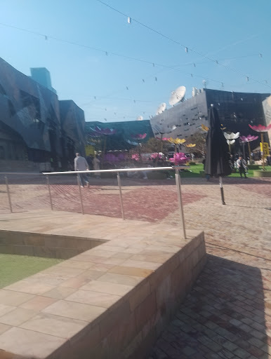 Federation Square Bus & Coach Pickup Drop-off Zone Gallery - Australia