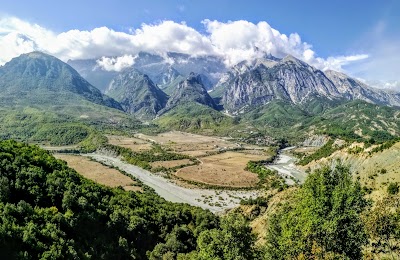 Parku Kombëtar "Bredhi i Hotovës" (Fir of Hotova National Park)