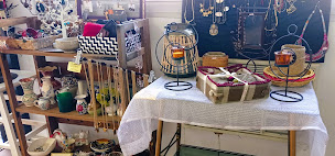 Photo n°2 de Ressourcerie Ressource'Ribambelle à Nazelles-Négron (Atelier collaboratif)