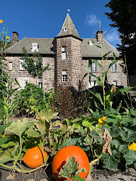 Photo n°2 de Maison du Chevalier des Huttes à Vic-sur-Cère (Hôtel)