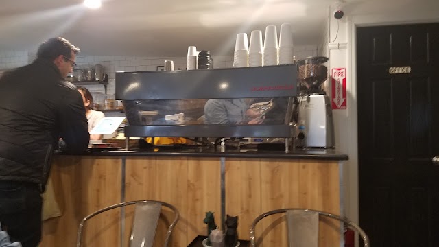 ad hoc collective | coffee + shoppe